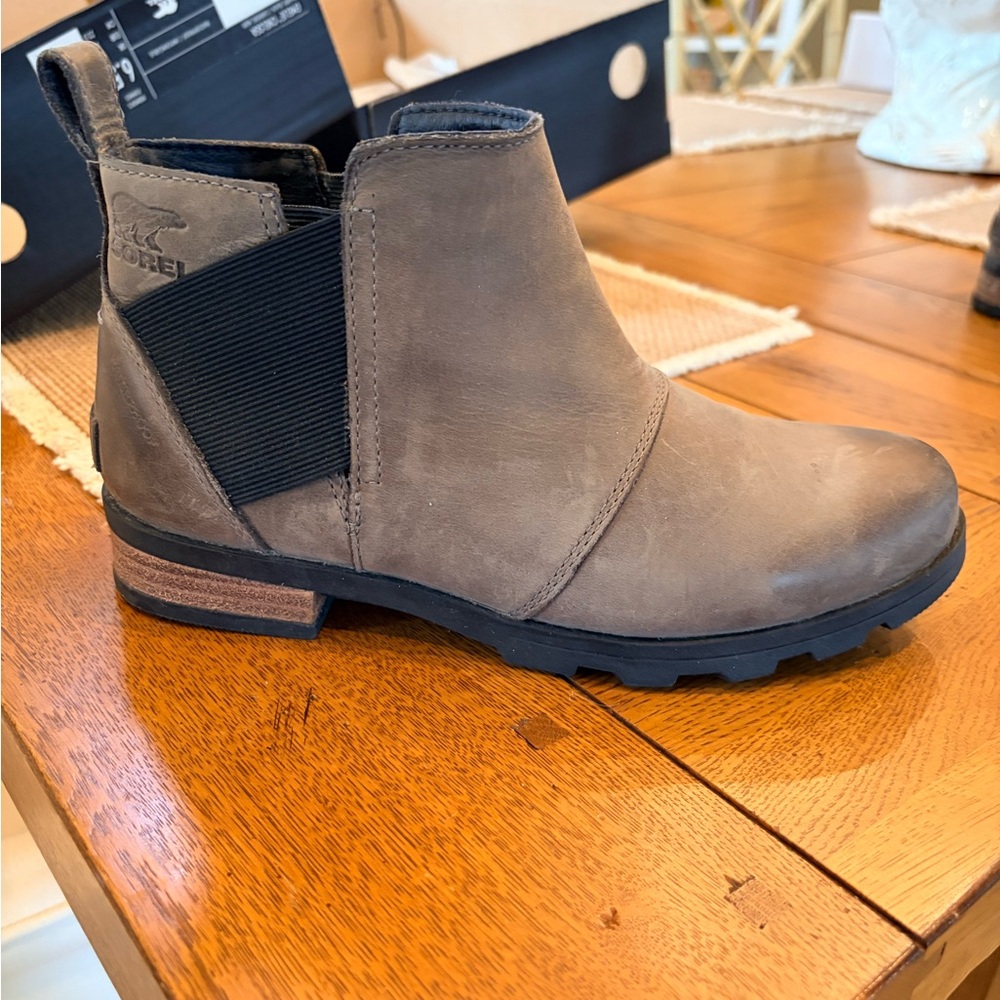 SOREL WOMENS EMELIE CHELSEA WATERPROOF ANKLE BOOTS 6.5